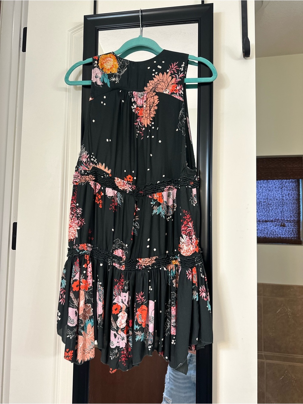 Free People Black Floral V-Neck Tiered Sleeveless Tunic - Picture 4 of 10